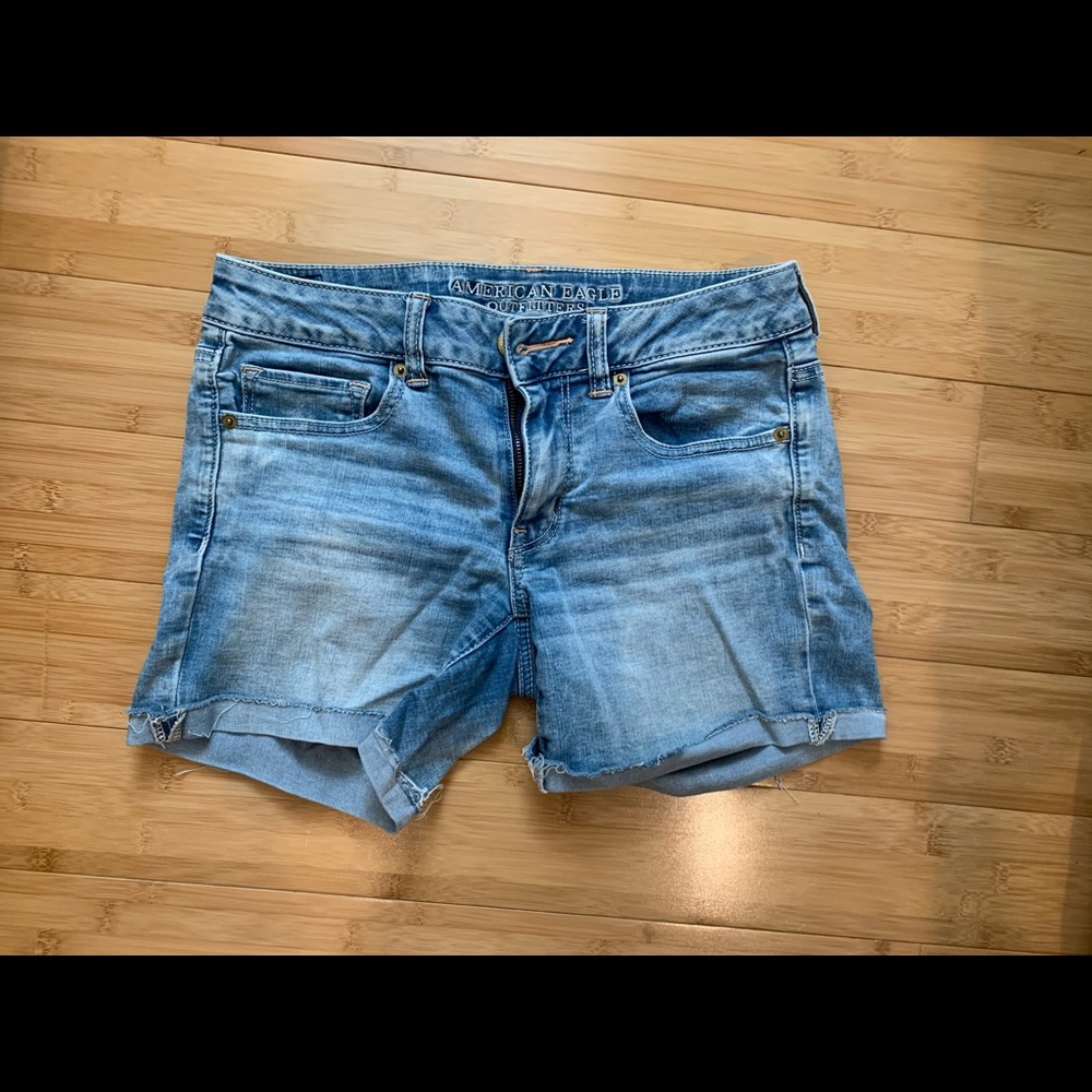 American Eagle shorts size 6
